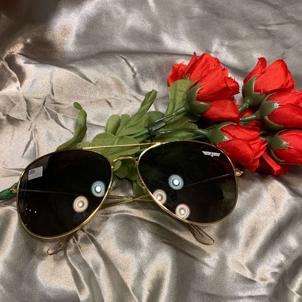 🌹TOP GUN PARAMOUNT PICTURES • Polarized Aviator Sunglasses